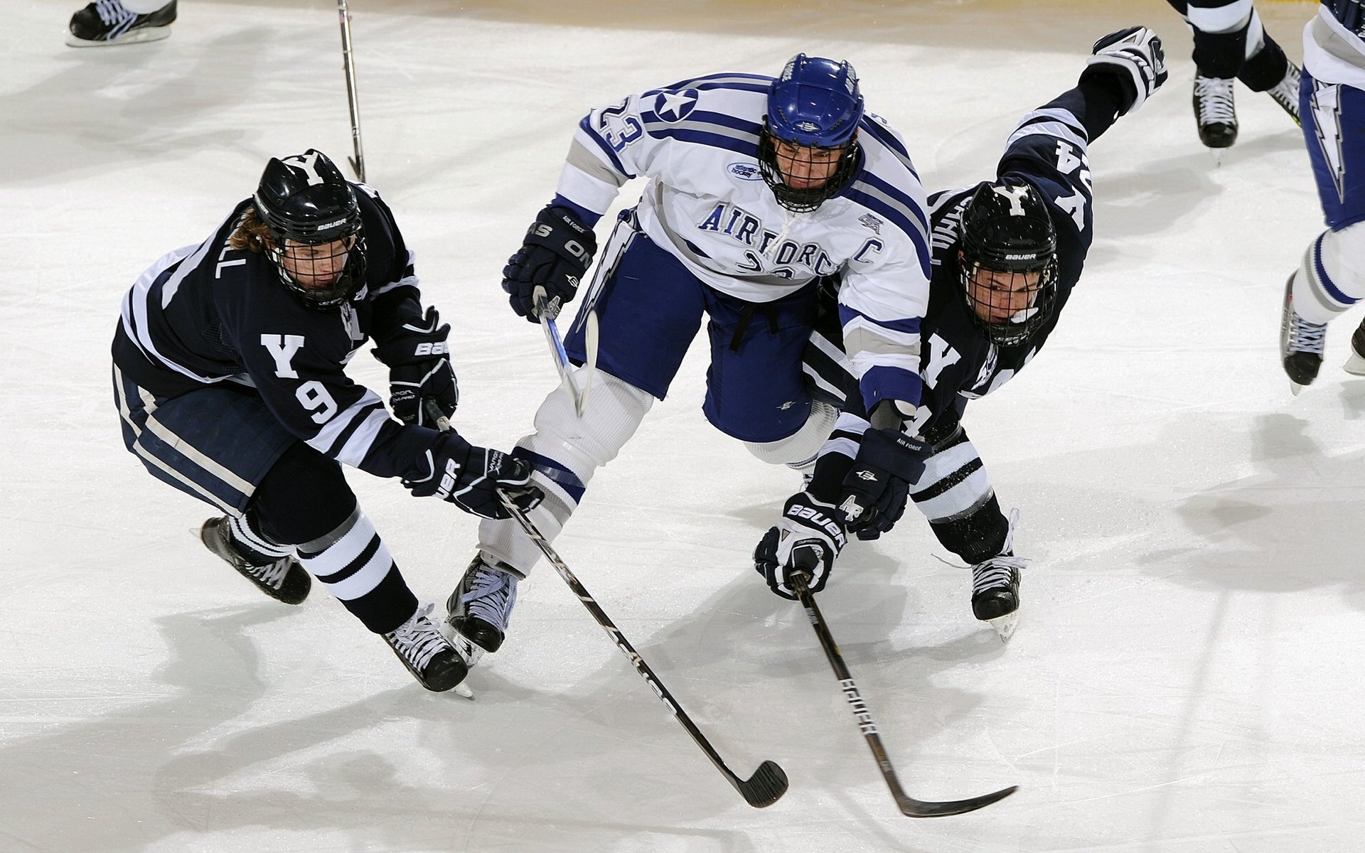 伊朗惊险逆转伊拉克，亚洲杯小组赛再获胜利，伊朗 亚洲杯