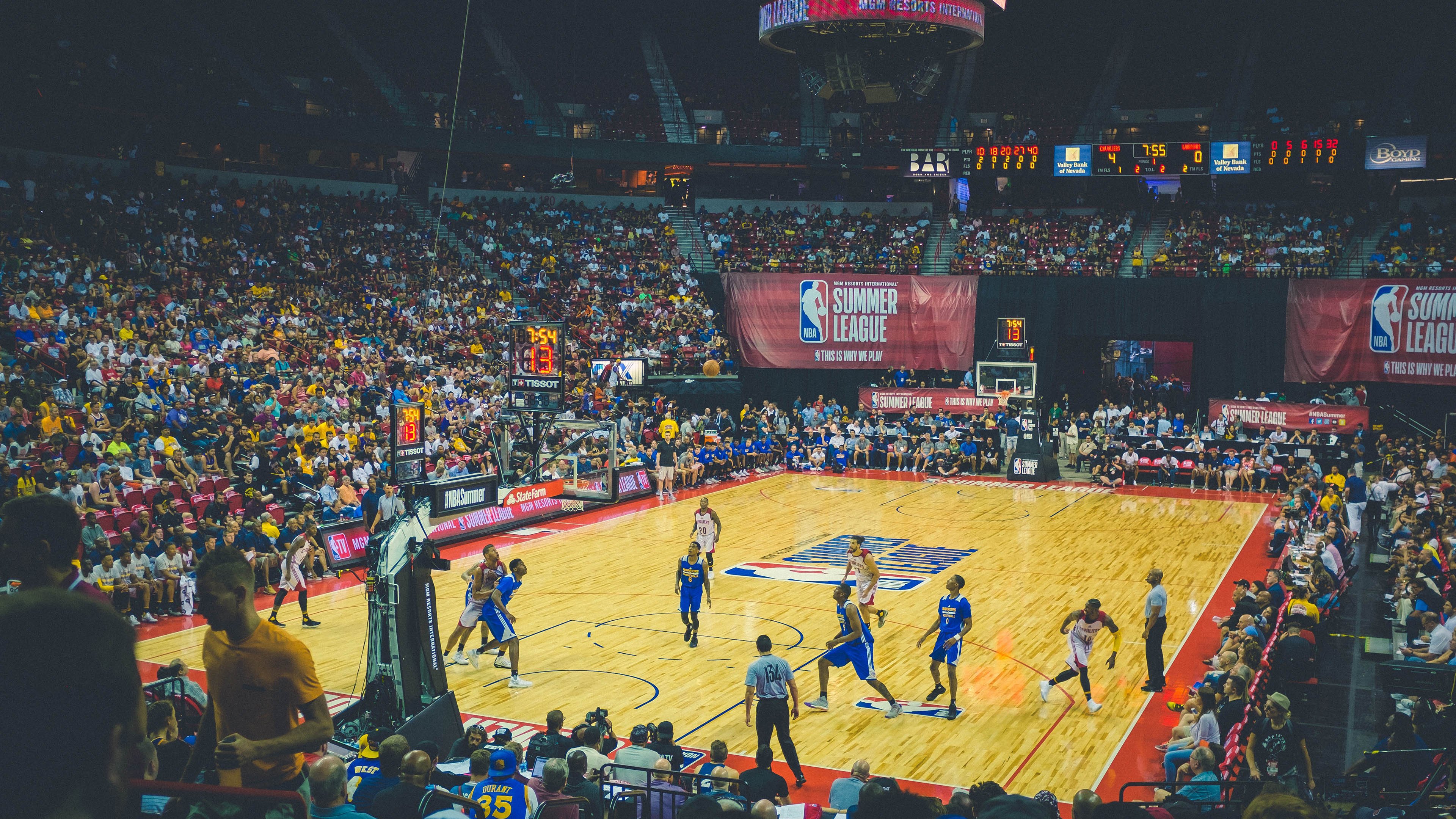 太阳压哨战胜独行侠，关键一役中杜兰特罚球绝杀，杜兰特太阳集锦