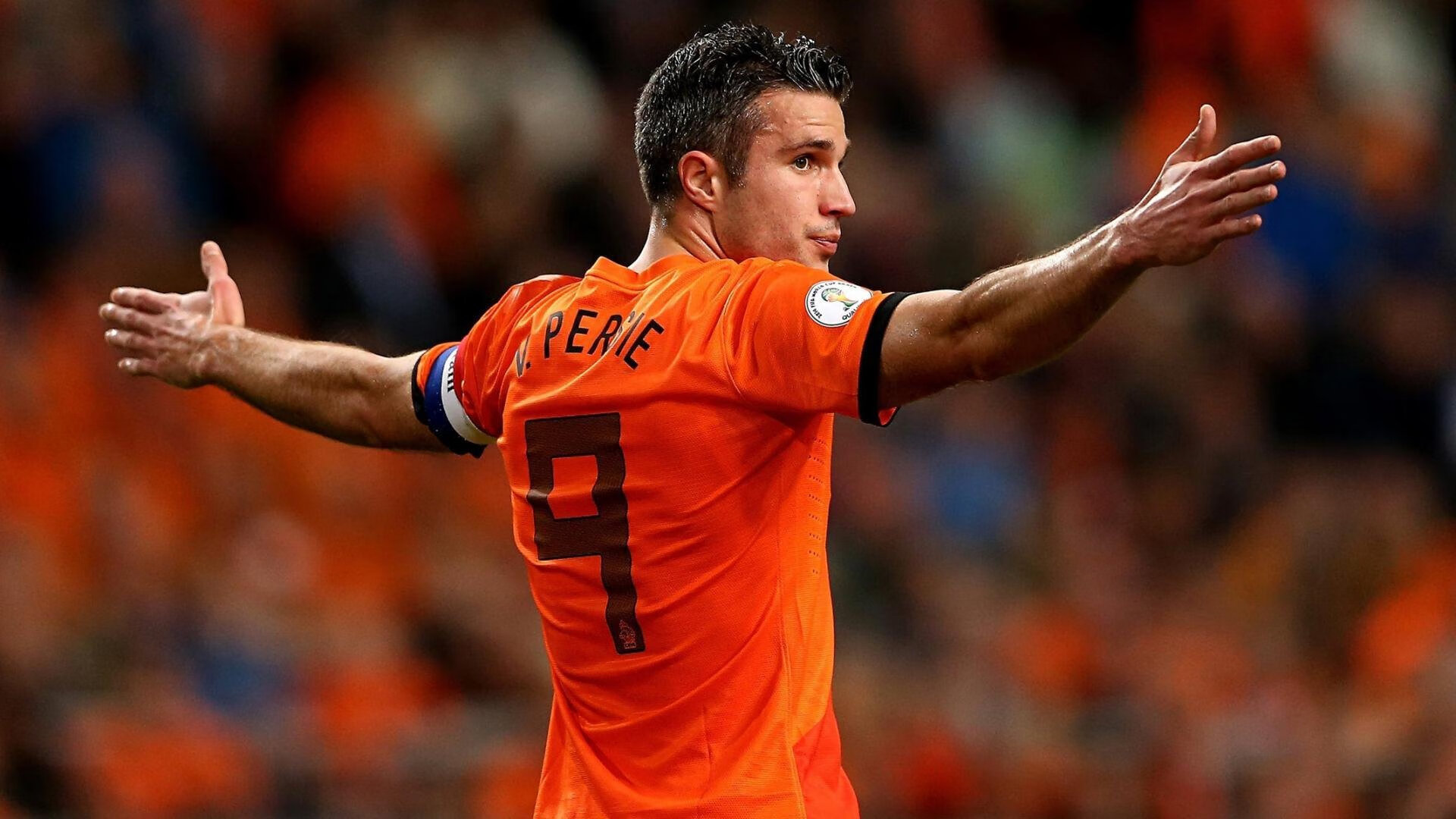 曼城高压逼抢强势，蓝月亮稳坐榜首，曼城蓝月亮队歌绿洲乐队